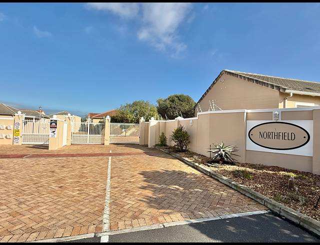 3 BEDROOM FREESTANDING FOR SALE IN SUNNINGDALE